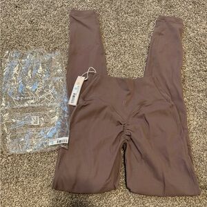 Buffbunny Aggressive Scrunch Legging - Mocha Berry XS NWT